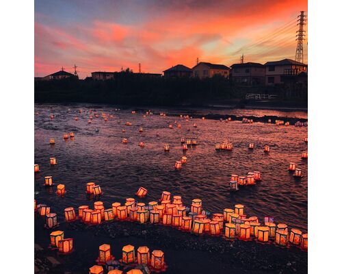 灯籠流し