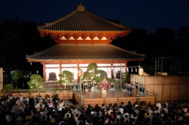 鑁阿寺