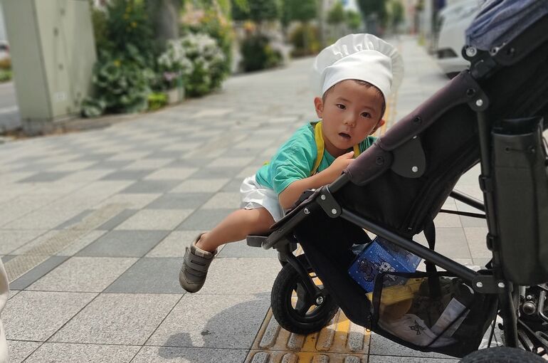 チビコックが現れた。